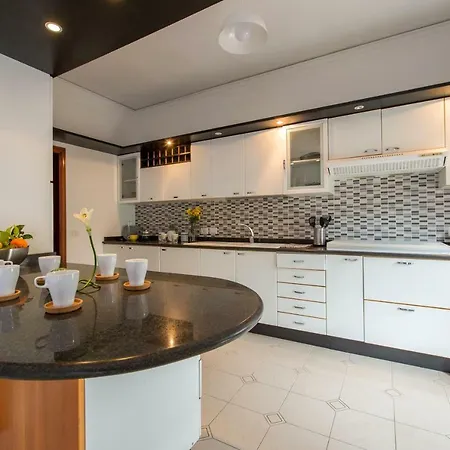 Aranci 99 House בית נופש *